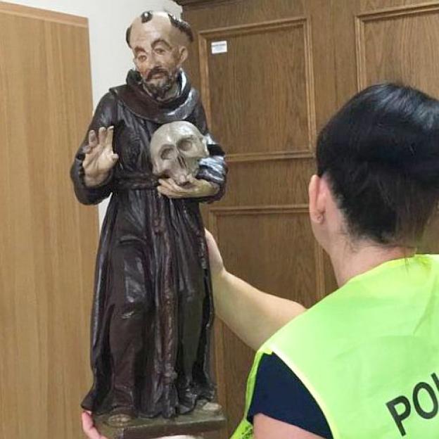 Wielkopolska: Ukradł rzeźbę Św. Franciszka – jest w rękach policjantów